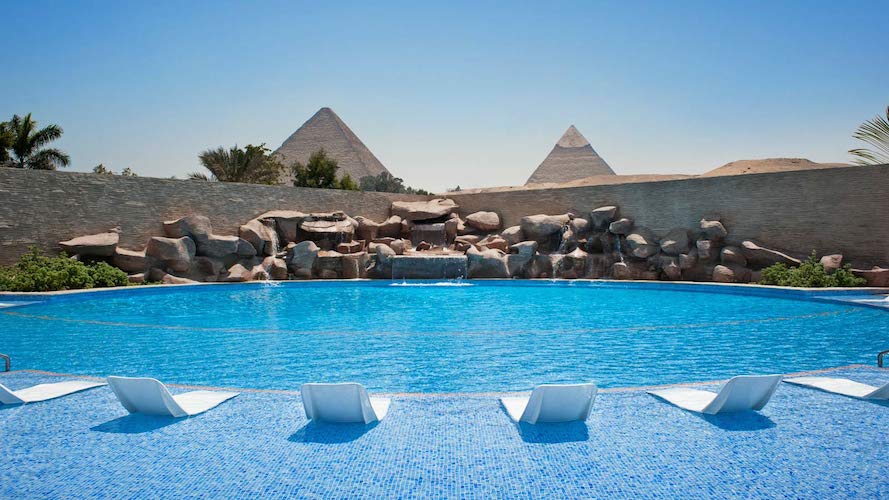 Pool Sunbeds with Pyramids